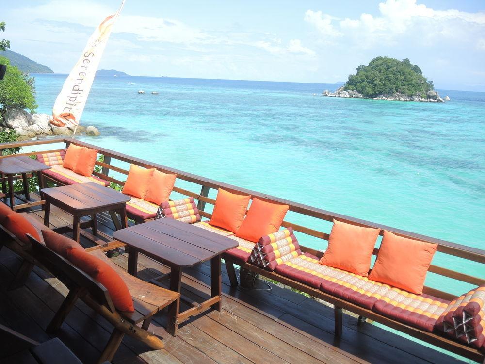 Serendipity Beach Resort Koh Lipe Eksteriør billede
