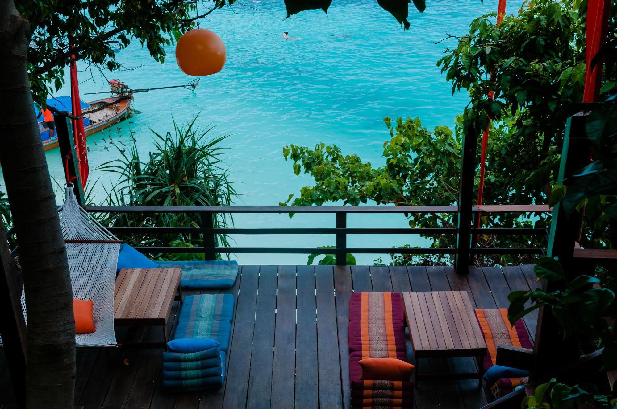 Serendipity Beach Resort Koh Lipe Eksteriør billede