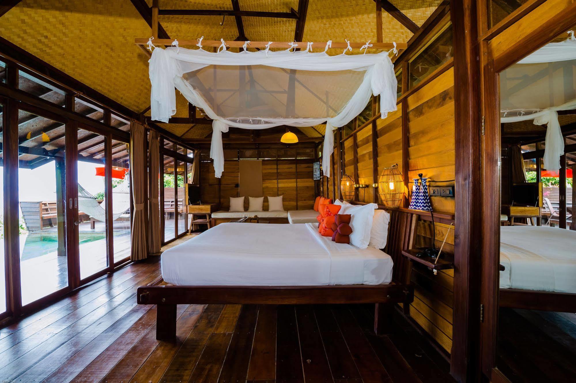 Serendipity Beach Resort Koh Lipe Eksteriør billede