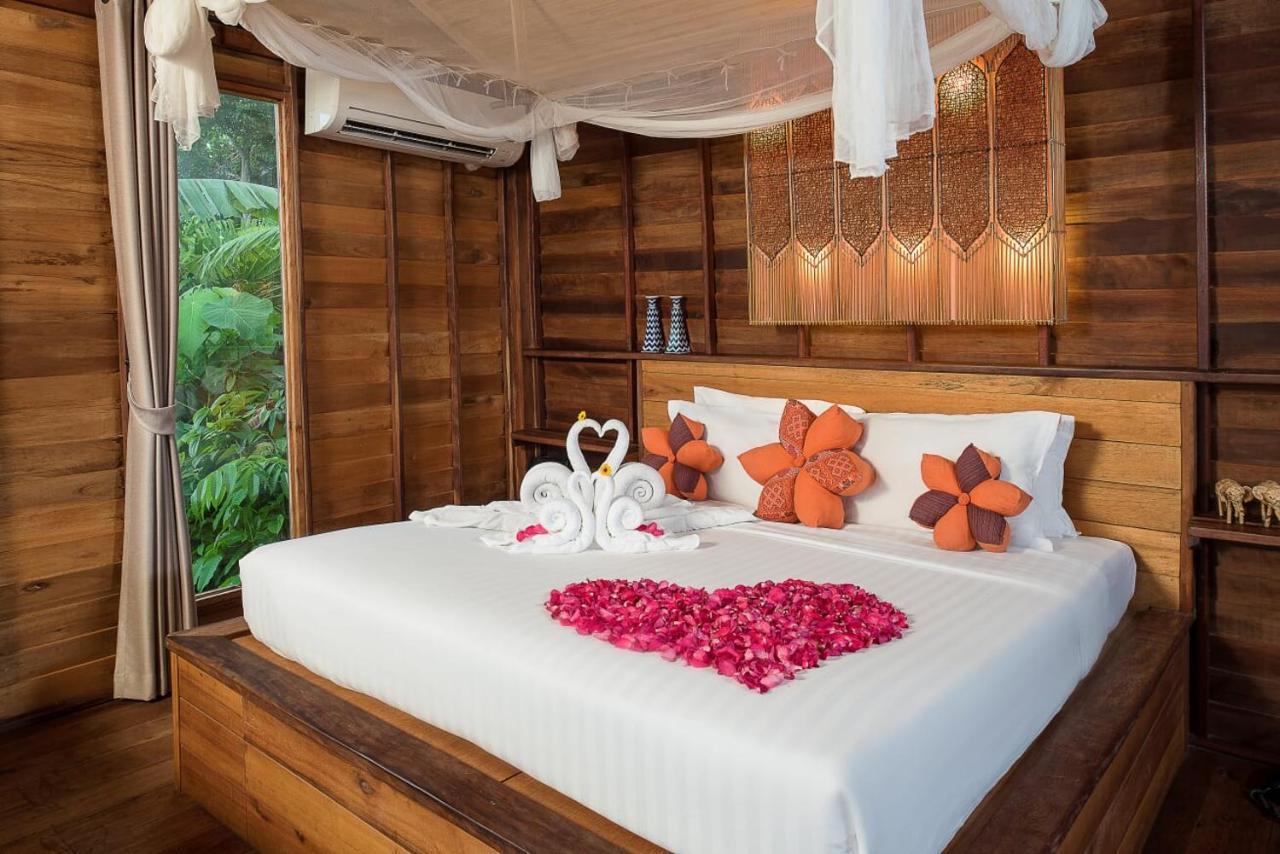 Serendipity Beach Resort Koh Lipe Eksteriør billede