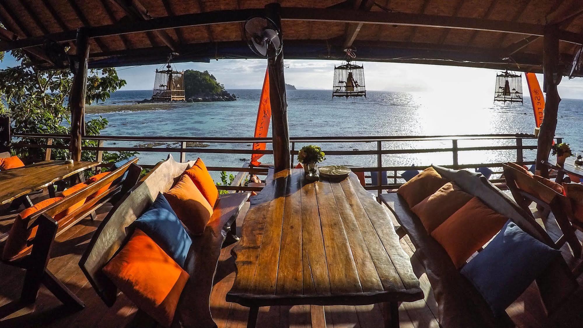 Serendipity Beach Resort Koh Lipe Eksteriør billede