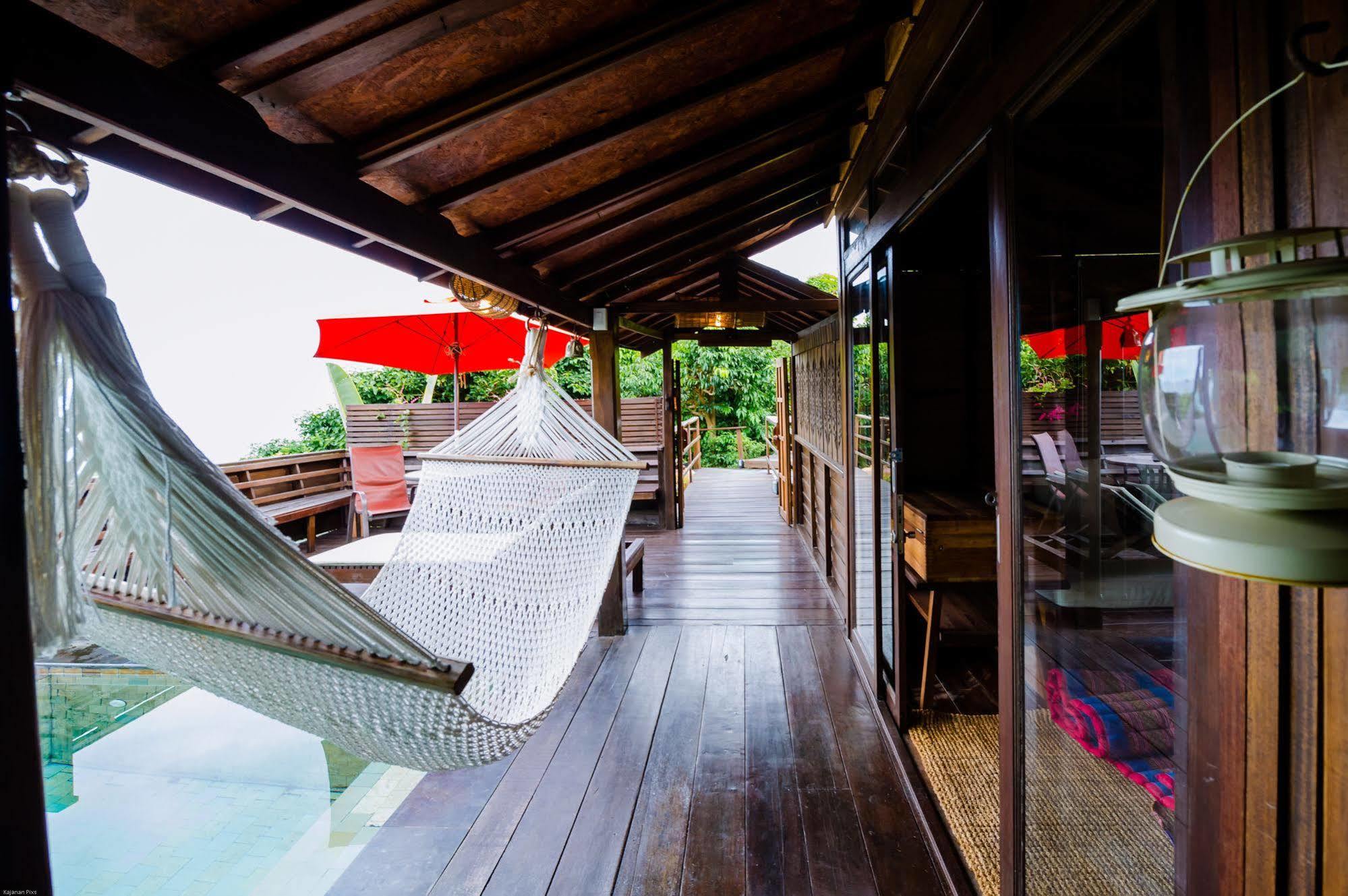 Serendipity Beach Resort Koh Lipe Eksteriør billede
